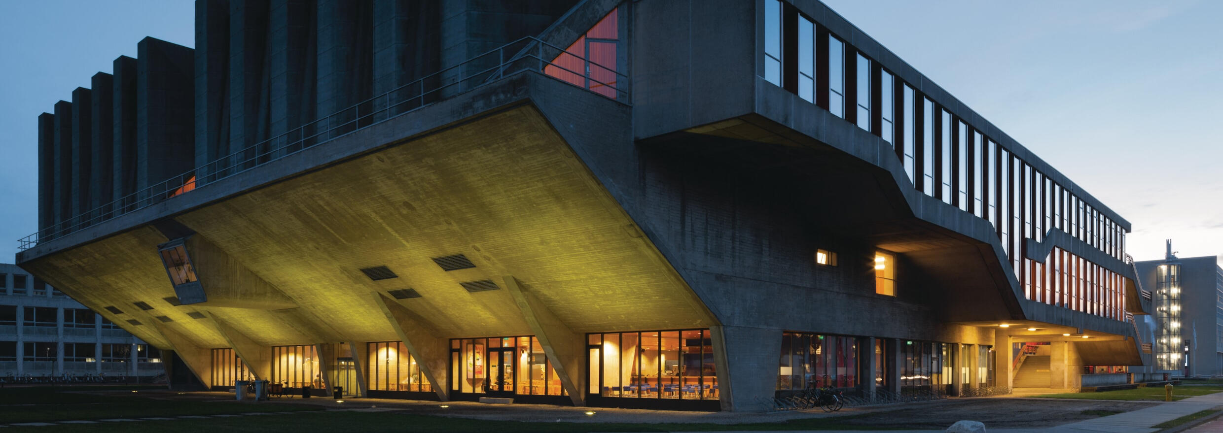 Welcome! The Augmented Design Lab is an interdisciplinary research group at TU Delft. We develop computational methods for sustainable design, curating design knowledge, and predicting externalities of design decisions.